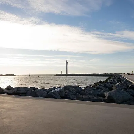 Port Side Incl Parking