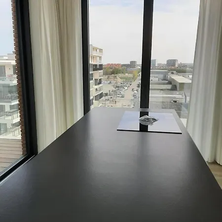 Port Side Incl Parking * Ostend