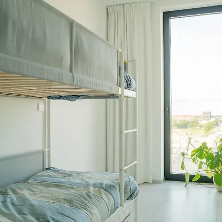 Port Side Incl Parking Apartment