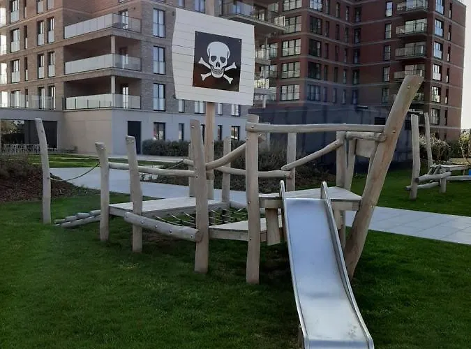 Port Side Incl Parking Apartamento *